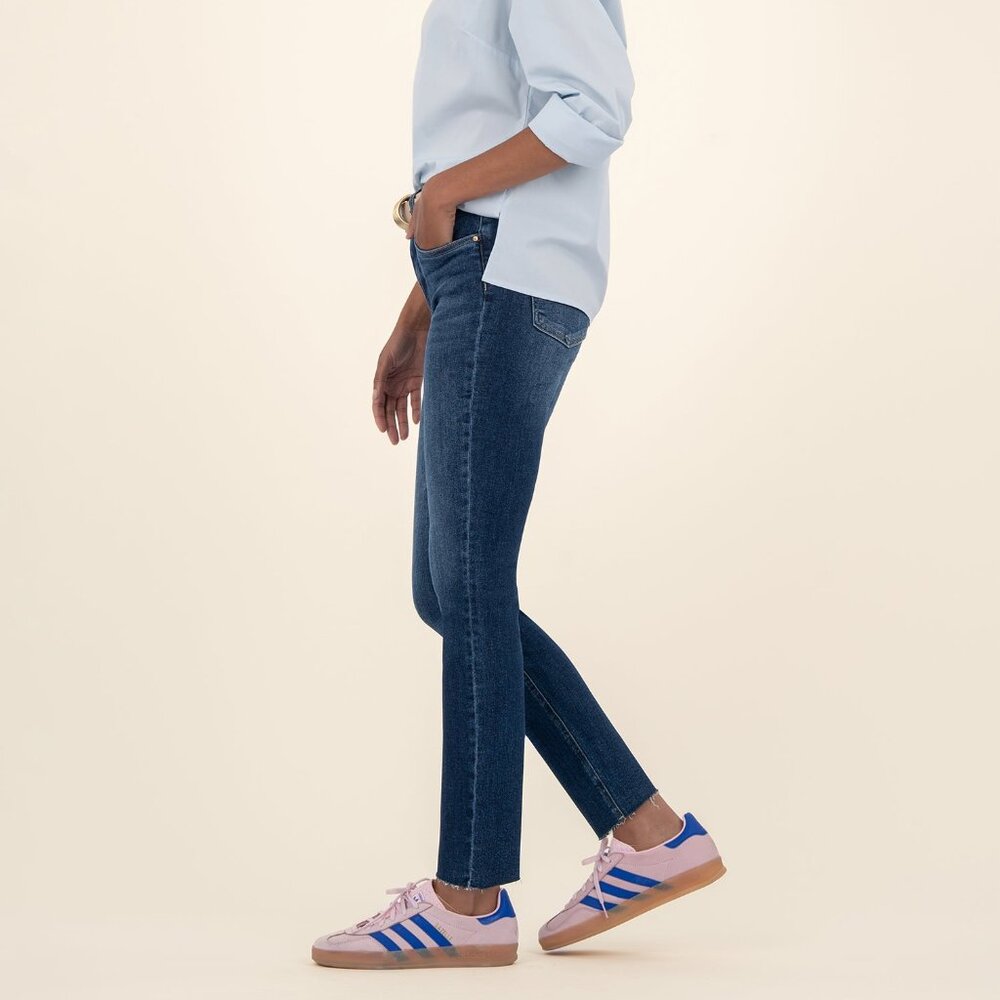Kut from the Kloth Rachael High Rise Mom Raw Hem Size 22 / Explore W/Darkstone B
